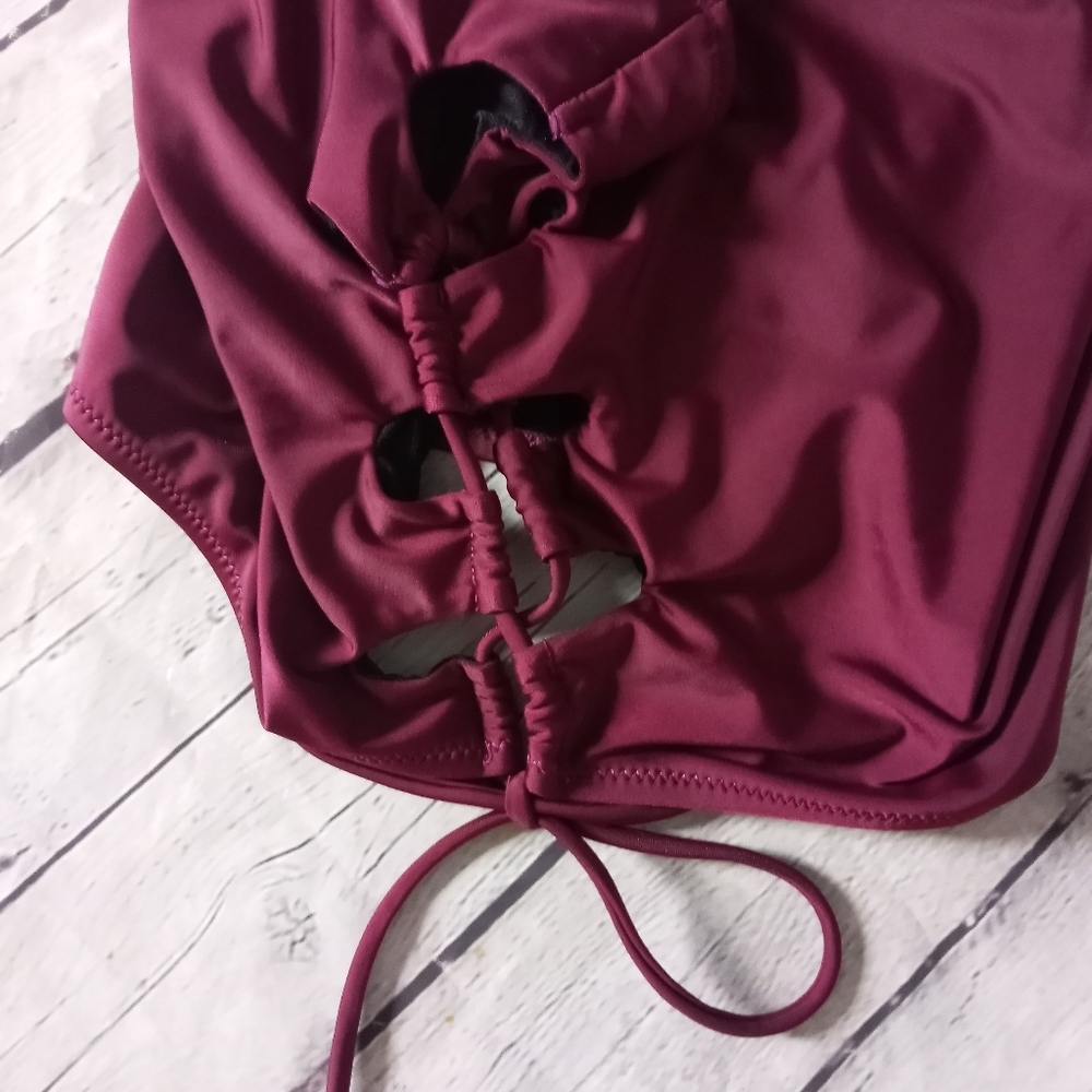 NWOT Grand Everest burgundy swimsuit - Medium - Picture 4 of 6